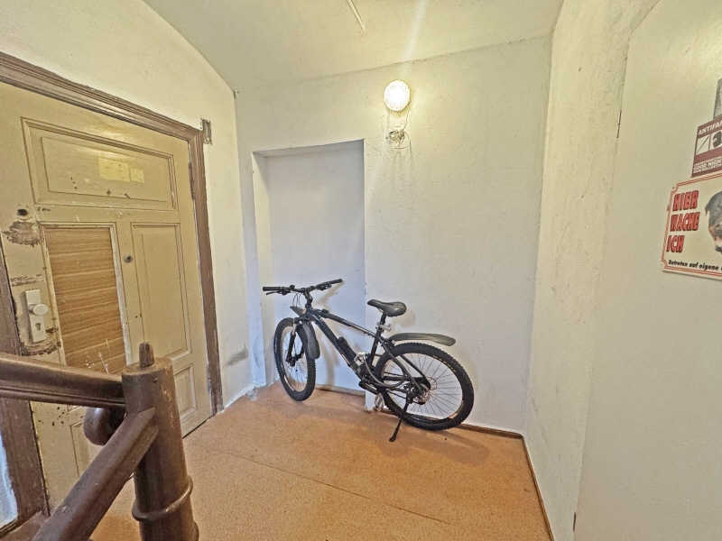 Hausflur-Erdgeschoss