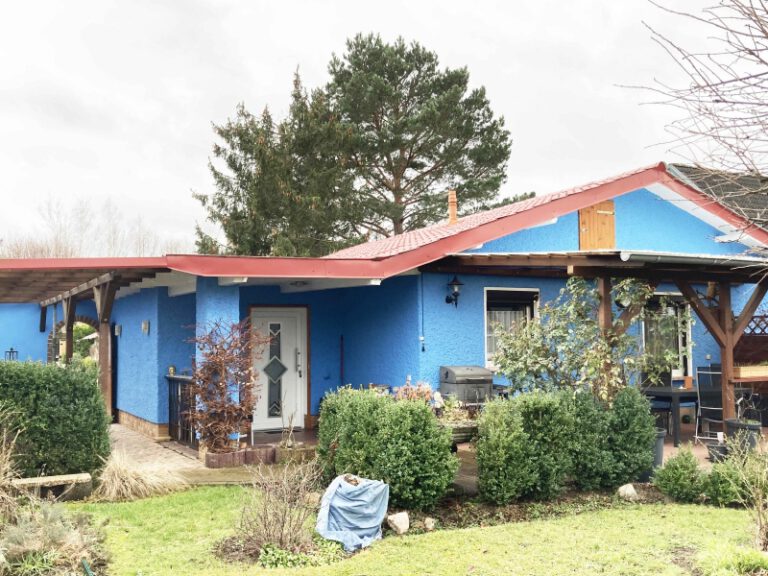 Fredersdorf - Bungalow auf großem Grundstück- alternativ Neubau möglich
