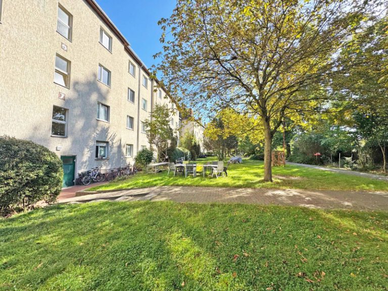 Berlin - freie Wohnung mit Top Verkehrsanbindung, im Grünen, nahe Tempelhofer Feld